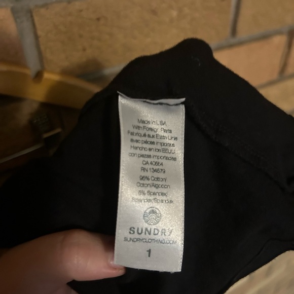 SUNDRY Revolve Ruched Halter Top in Black Spaghetti Strap Size 1/Small (4-6) - Picture 5 of 5